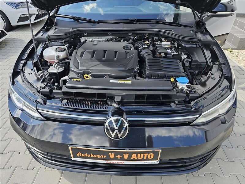 Volkswagen Golf 8 2,0TDi 110KW DSG STYLE - fotka 40 z 41