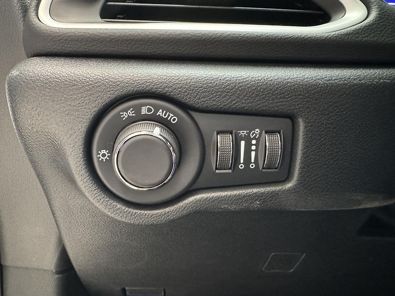 Chrysler Pacifica Grand Caravan SXT - fotka 29 z 57