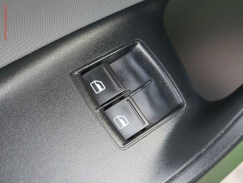 Seat Ibiza (2014) 1.2 12V, Reference, +kola - fotka 16 z 18