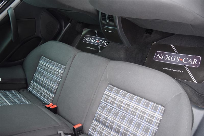 Škoda Octavia 1,2 TSI 77KW 2XKOLA XENONY - fotka 20 z 43