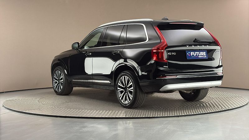 Volvo XC90 2.0 B5 AUT AWD Inscription - fotka 2 z 32