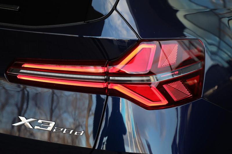 BMW X3 xDrive20d - fotka 18 z 18