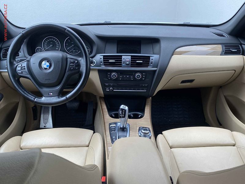 BMW X3 (2012) 3.0 D xD, ČR, servis.kniha - fotka 8 z 18