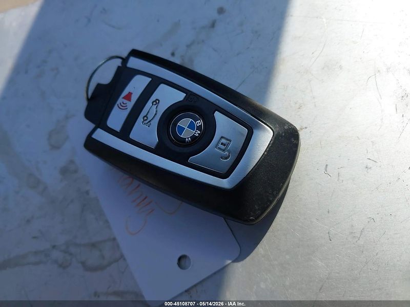 BMW Řada 6 (2015) Auto na cestě - fotka 11 z 16