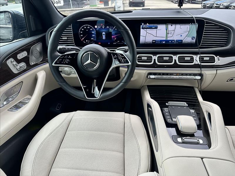 Mercedes-Benz GLE 450d 4MATIC Edition 140Years - fotka 11 z 12