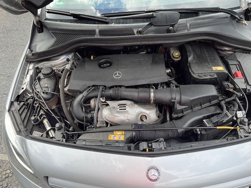 Mercedes-Benz Třídy B (2013) 2,0i 135 Kw 4X4 SPORT - fotka 16 z 18