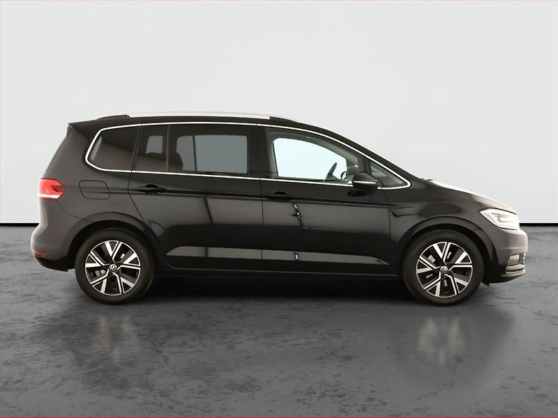 Volkswagen Touran (2020) 2.0 TDI, Automat, 7 míst - fotka 6 z 15