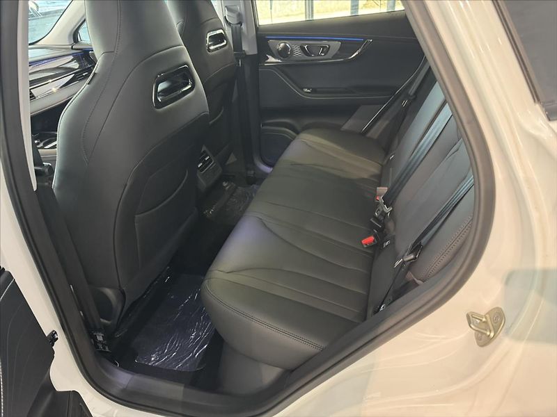 Omoda 5 (2026) 1,6 TGDi PREMIUM FACELIFT - fotka 10 z 16
