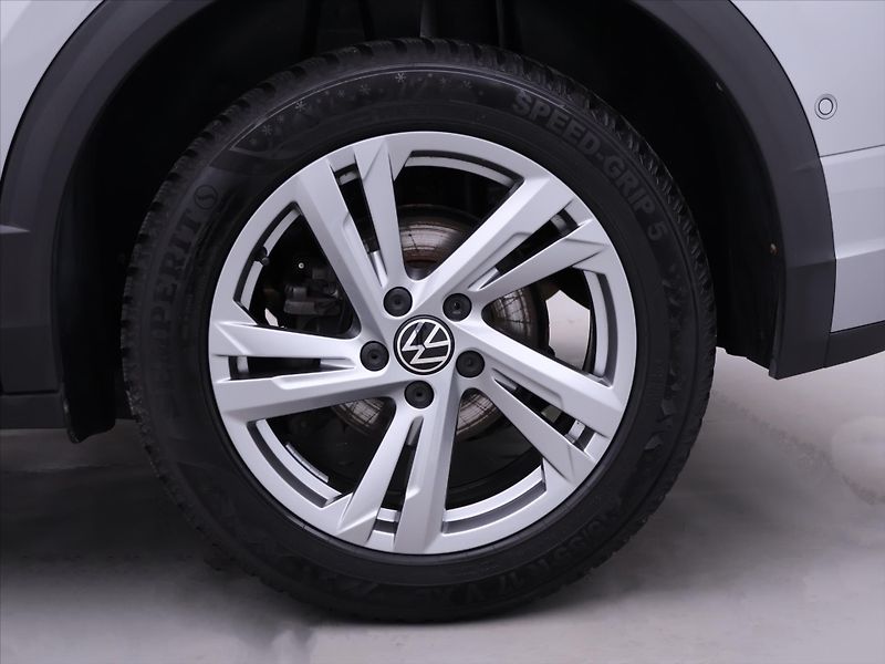 Volkswagen T-Roc 2,0 TDI DSG 4Motion R-line LED - fotka 28 z 35