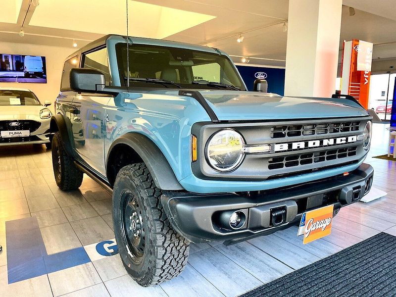 Ford Bronco (2022) 2,7 EcoBoost V6 4x4 DOHC 4VGT - fotka 3 z 15