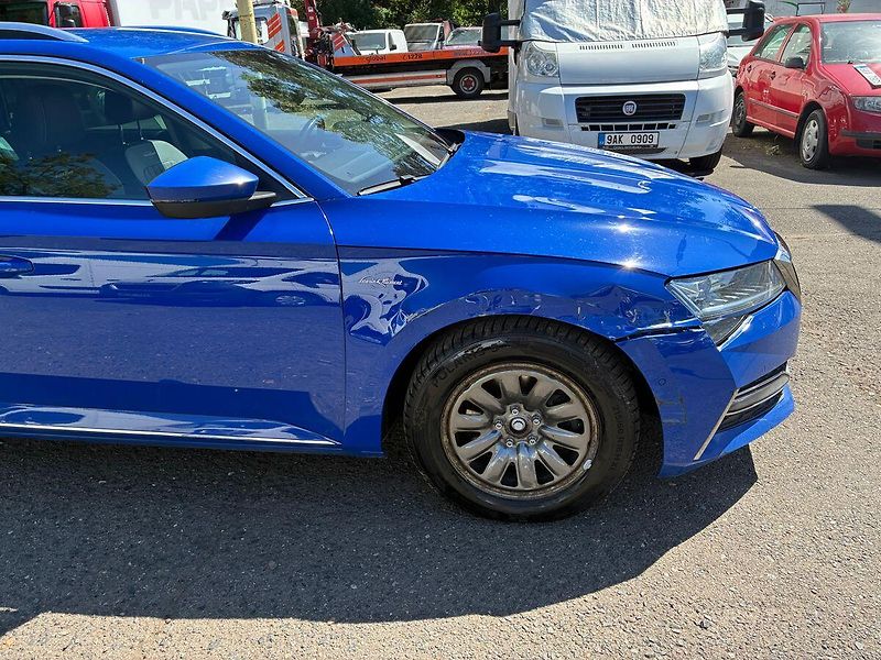 Škoda Superb 2.0 TDi 110 kW L&K DSG ČR DPH - fotka 9 z 37
