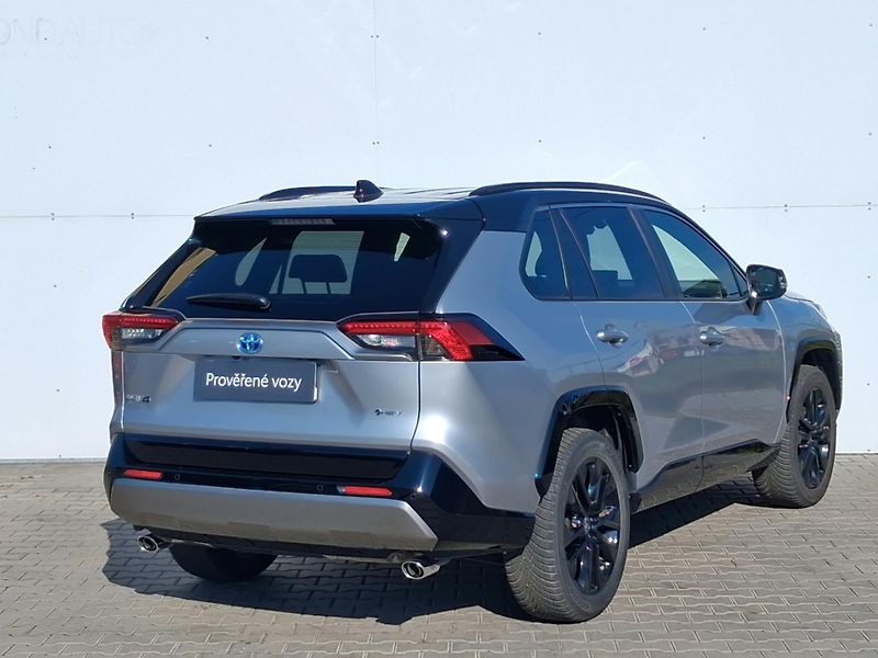 Toyota RAV4 2.5 HSD e-CVT AWD Selection - fotka 2 z 23