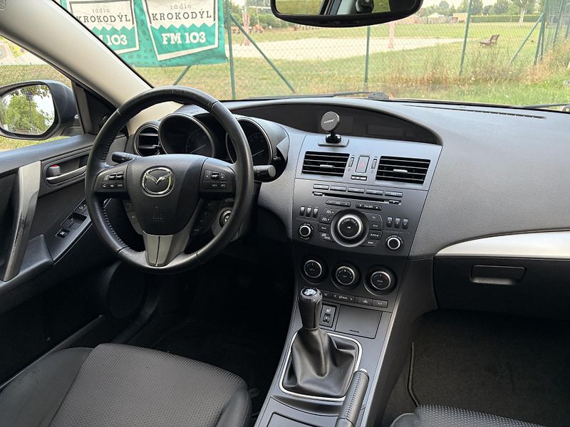 Mazda 3 1.6 Kenko - fotka 24 z 30