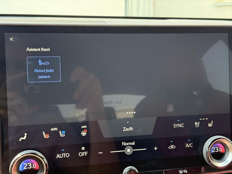 Lexus NX 350h 2,5 F-sport TOP, 4x4 - fotka 19 z 28