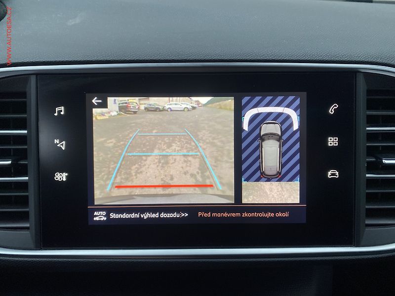 Peugeot 308 (2019) 1.5 HDi, Allure, navi - fotka 18 z 18