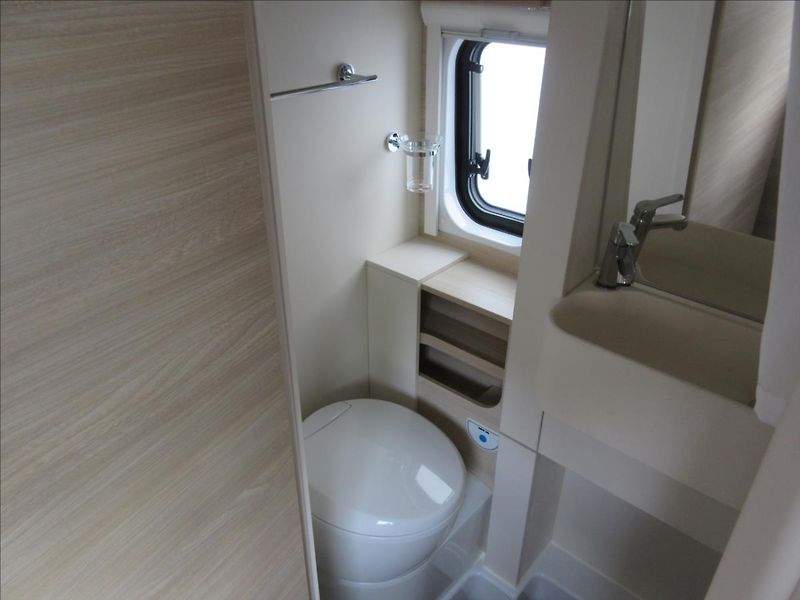 Fiat Ducato 2,2 Eura Mobil V 635 EB Nové! - fotka 25 z 32