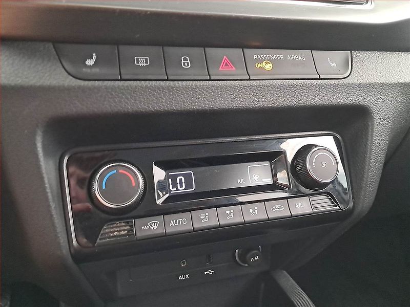 Škoda Fabia (2019) Style 1.0 TSI, ČR,1.maj - fotka 13 z 19