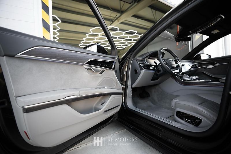 Audi A8 (2020) A8 L 50 TDI quattro 210kW - fotka 20 z 40