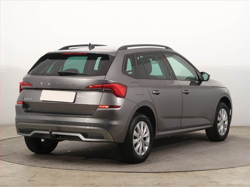 Škoda Kamiq (2022) Ambition 1.0 TSI, Serv.kniha - fotka 5 z 14