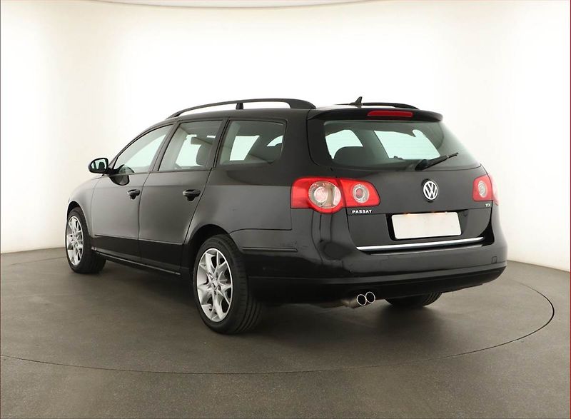 Volkswagen Passat (2007) 1.9 TDI, Tempomat - fotka 4 z 12