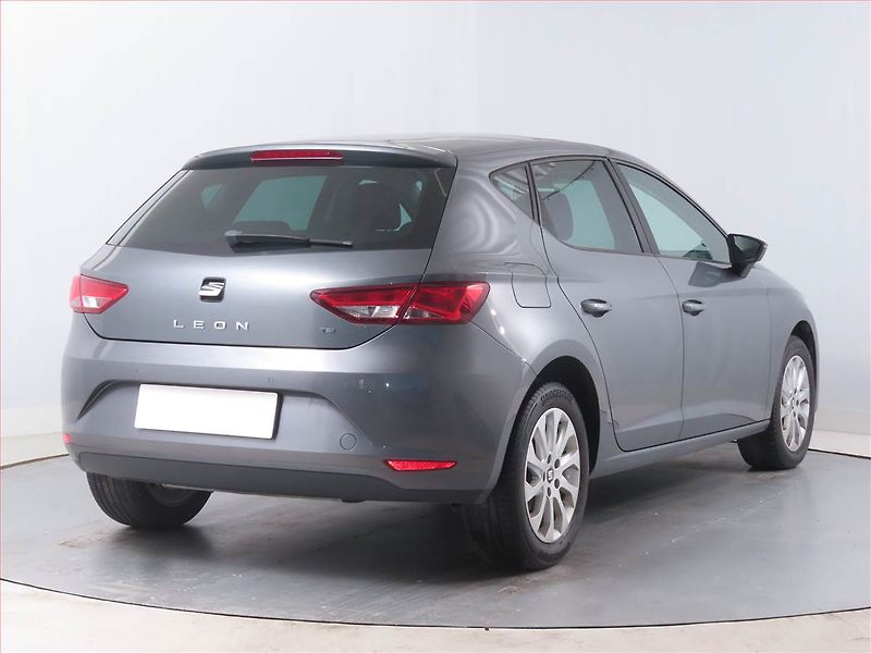 Seat Leon (2013) Style 1.2 TSI, Serv.kniha - fotka 5 z 14