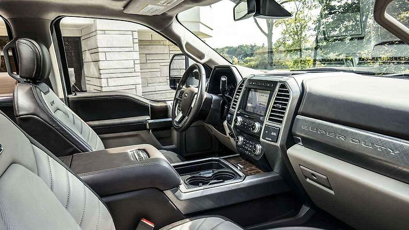 Ford F-450 Limited.