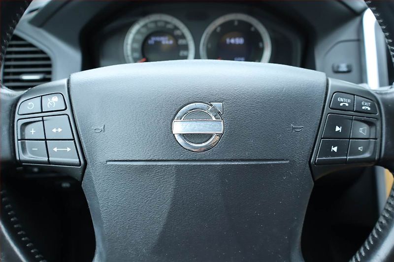 Volvo XC60 (2009) D4, 4X4, Automat, Serv.kniha - fotka 21 z 26