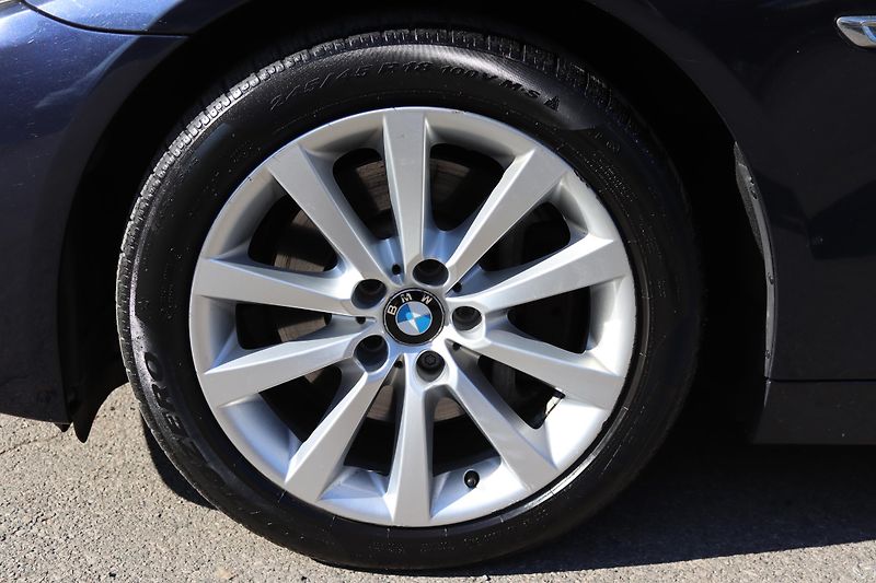BMW Řada 5 530D XDRIVE F10 190kW - fotka 18 z 50