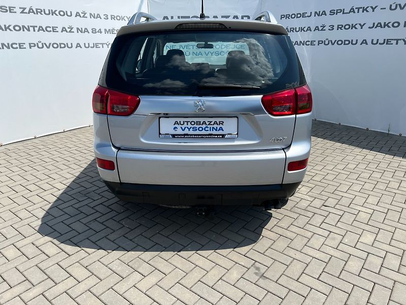Peugeot 4007 (2009) 2.2HDi 115kW 4x4 - fotka 5 z 36