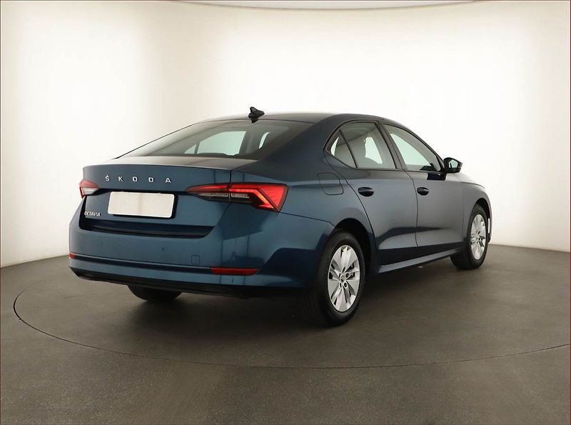 Škoda Octavia (2020) Ambition 2.0 TDI, Serv.kniha - fotka 5 z 13