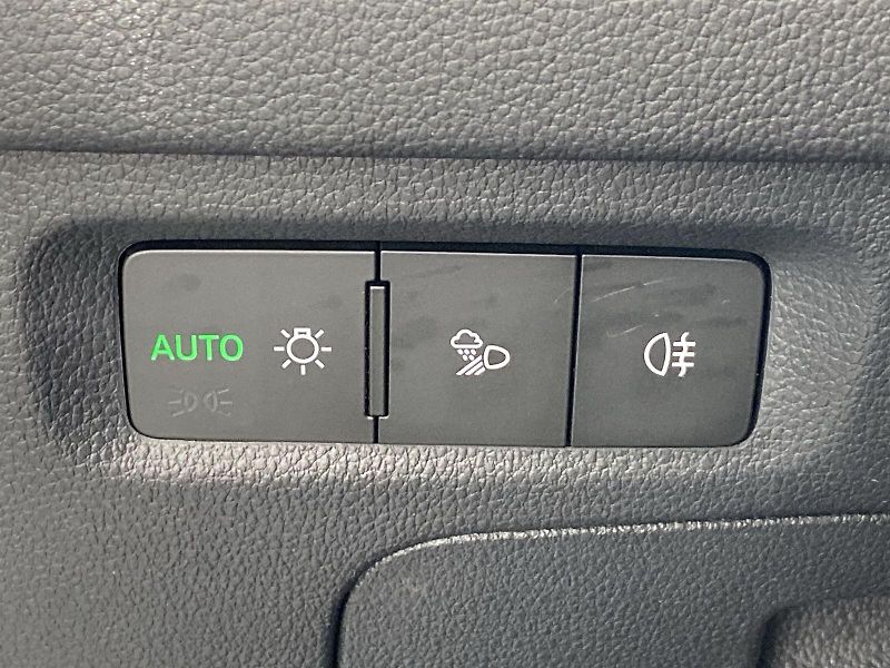 Škoda Octavia (2025) Combi 2.0 TDI DSG Top Selectio - fotka 21 z 38