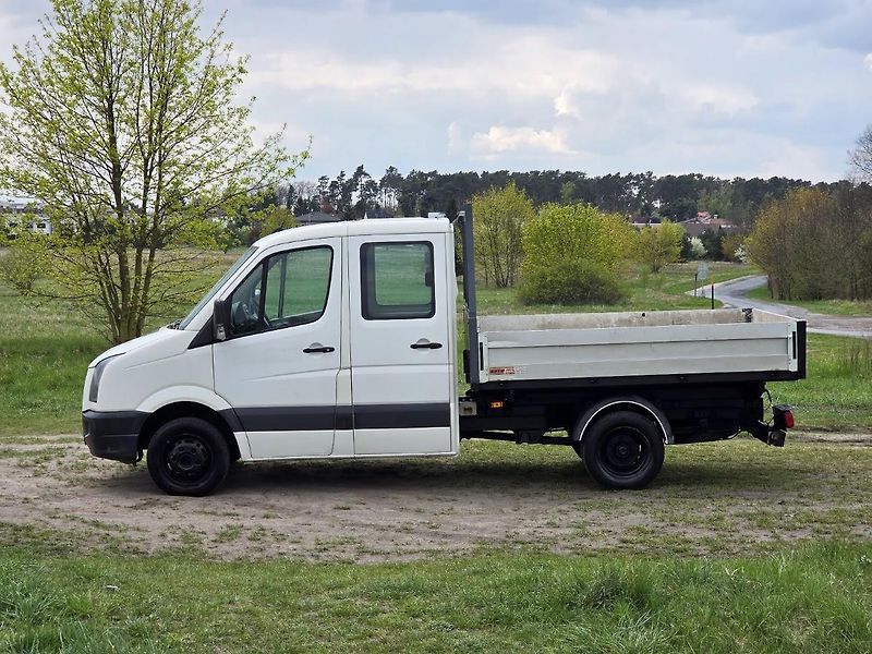 Volkswagen Crafter (2010) 2.5 TDI-3 str. SKLÁPĚČ-7 MÍST - fotka 2 z 14