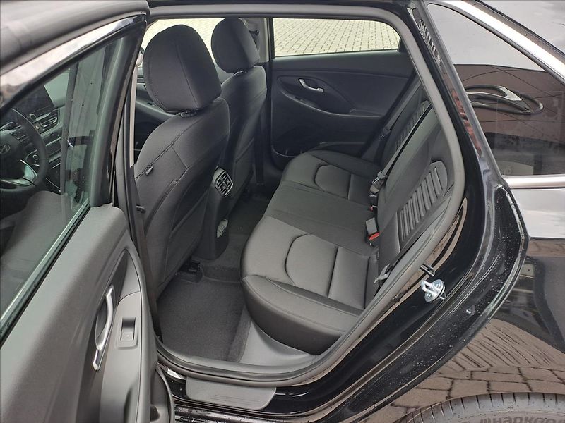 Hyundai i30 (2026) 26 HB 1,0 T-GDI MT STYLE - fotka 20 z 25