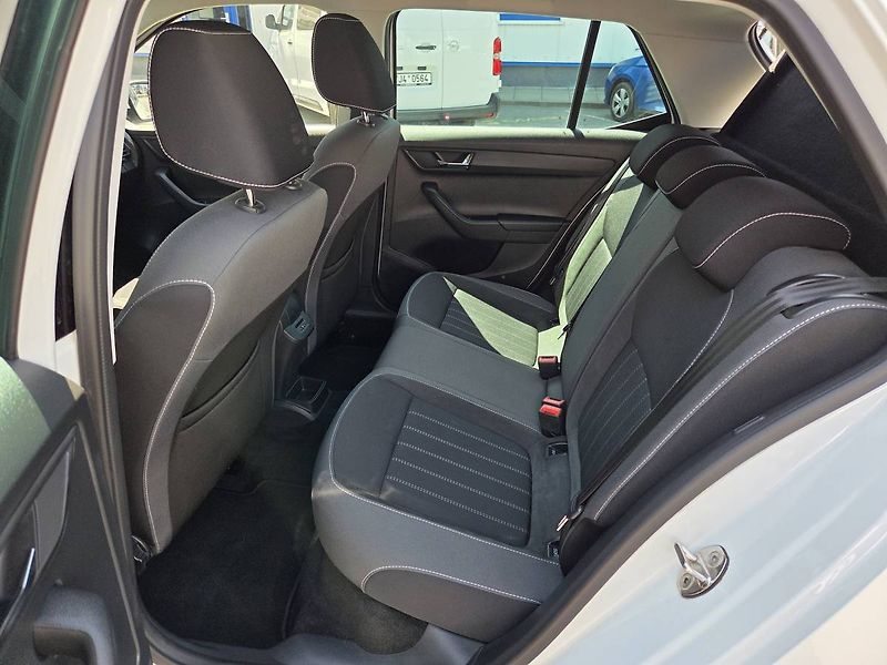 Škoda Fabia (2019) 1.0 TSI Style PLUS - fotka 24 z 32