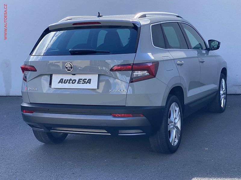 Škoda Karoq (2017) 1.5 TSi, Style, DSG, LED - fotka 4 z 20