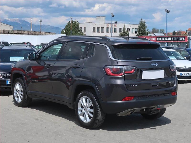 Jeep Compass (2019) 2.0 MultiJet, 4X4, Serv.kniha - fotka 4 z 16