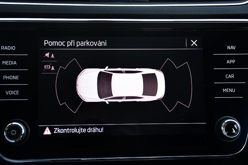 Škoda Superb 1.5TSi 110kW MT CARPLAY  - fotka 43 z 51