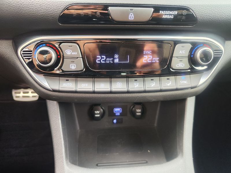 Hyundai i30 2.0 T-GDi/206kW N Performace - fotka 23 z 38