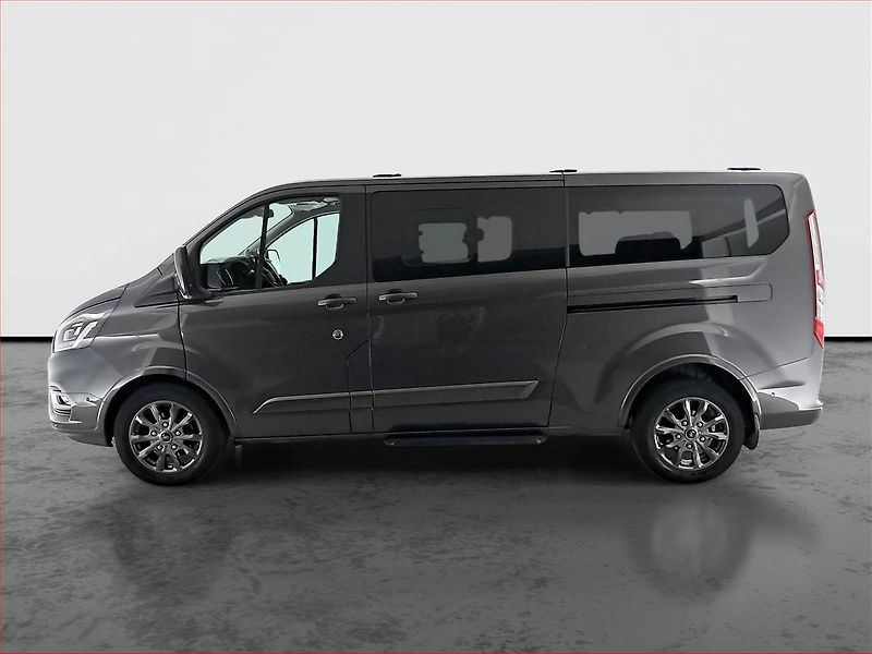 Ford Tourneo Custom (2022) Titanium 2.0 EcoBlue mHEV, ČR - fotka 3 z 21