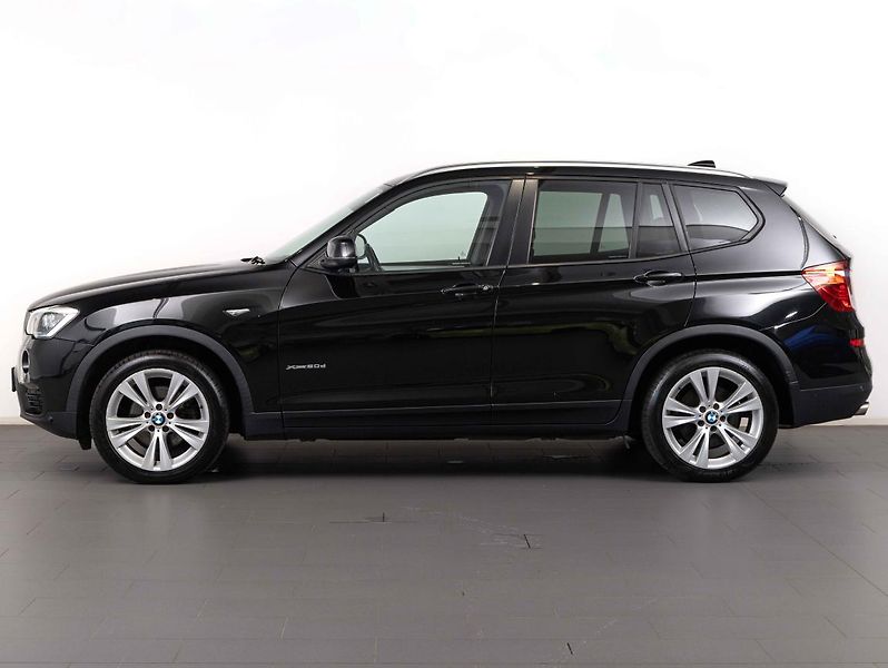 BMW X3 xDrive20d - fotka 2 z 20