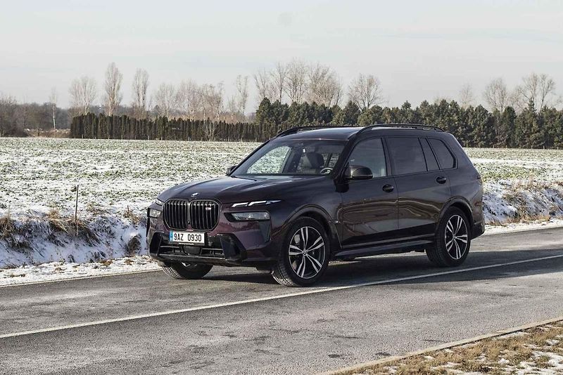 X7 představuje u bavorské automobilky vrchol nabídky mezi SUV.