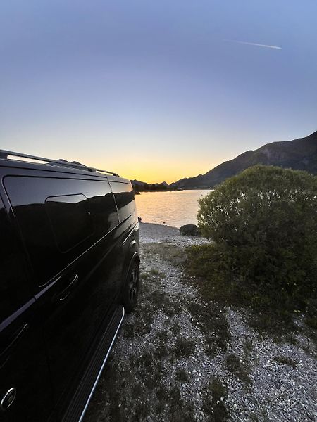 Ford Tourneo Custom (2023) V záruce - fotka 14 z 14