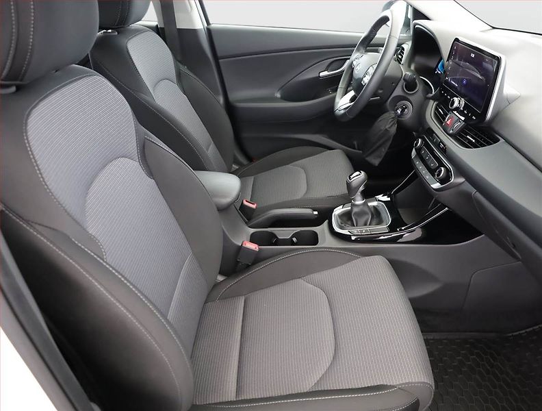 Hyundai i30 (2024) Smart 1.0 T-GDI, ČR,1.maj - fotka 7 z 21
