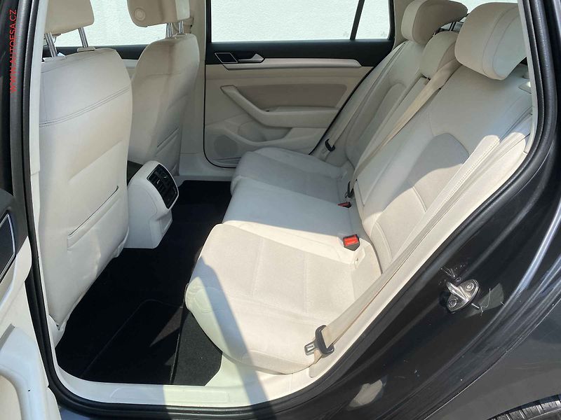 Volkswagen Passat (2019) 1.6 TDi, Comfortline, DSG - fotka 10 z 19