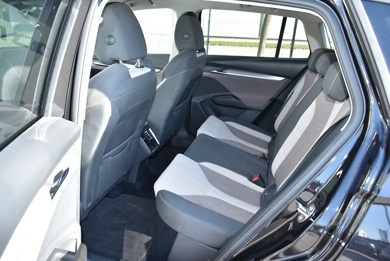 Škoda Enyaq (2021) 60 132 kW Desing Lodge - fotka 26 z 33