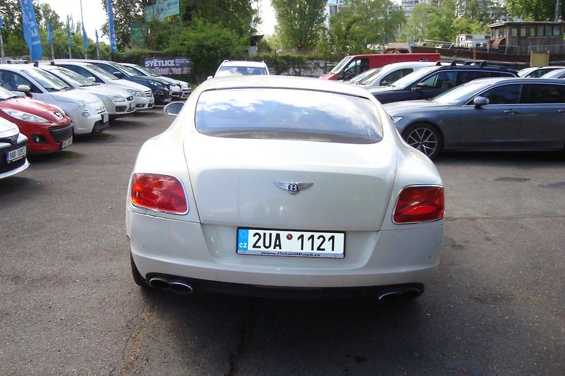 Bentley Continental GT (2013) V8 Twin Turbo - fotka 6 z 40