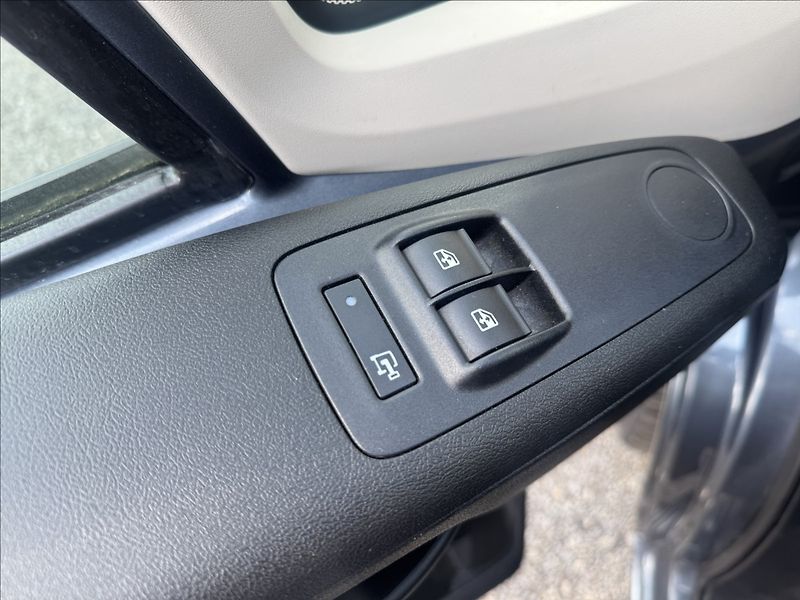 Citroën Jumper 2,0 96kW 9 MÍST DPH NAVI TAŽNÉ - fotka 18 z 31