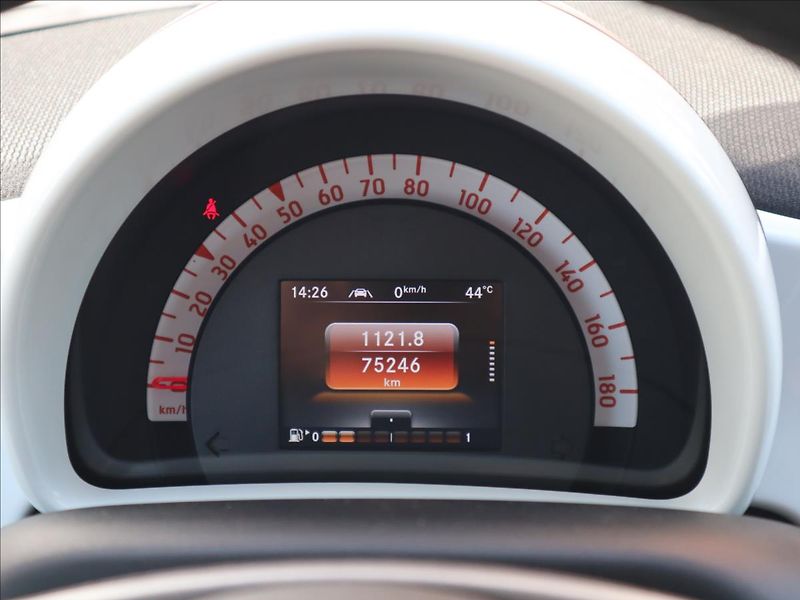 Smart Forfour 1,0 i Prime, kamera, navi, 2 s - fotka 10 z 31