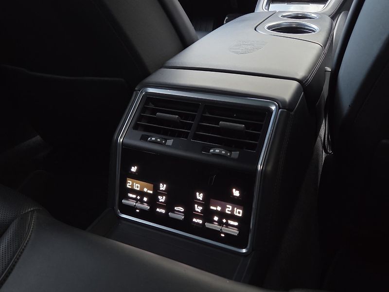 Porsche Panamera TURBO ZÁRUKA APPROVED!!! - fotka 9 z 59