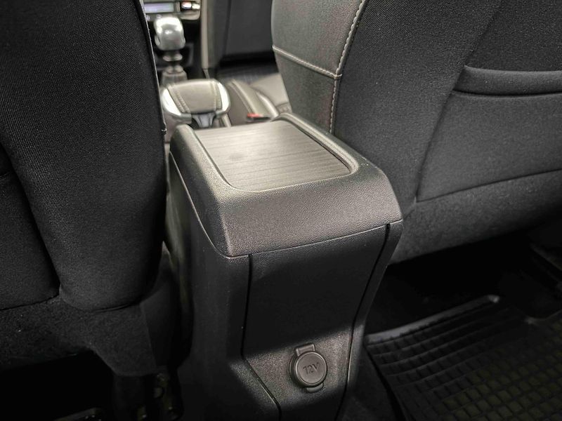 Peugeot 2008 (2018) Allure 1.2 PureTech 130 MAN6 - fotka 17 z 20